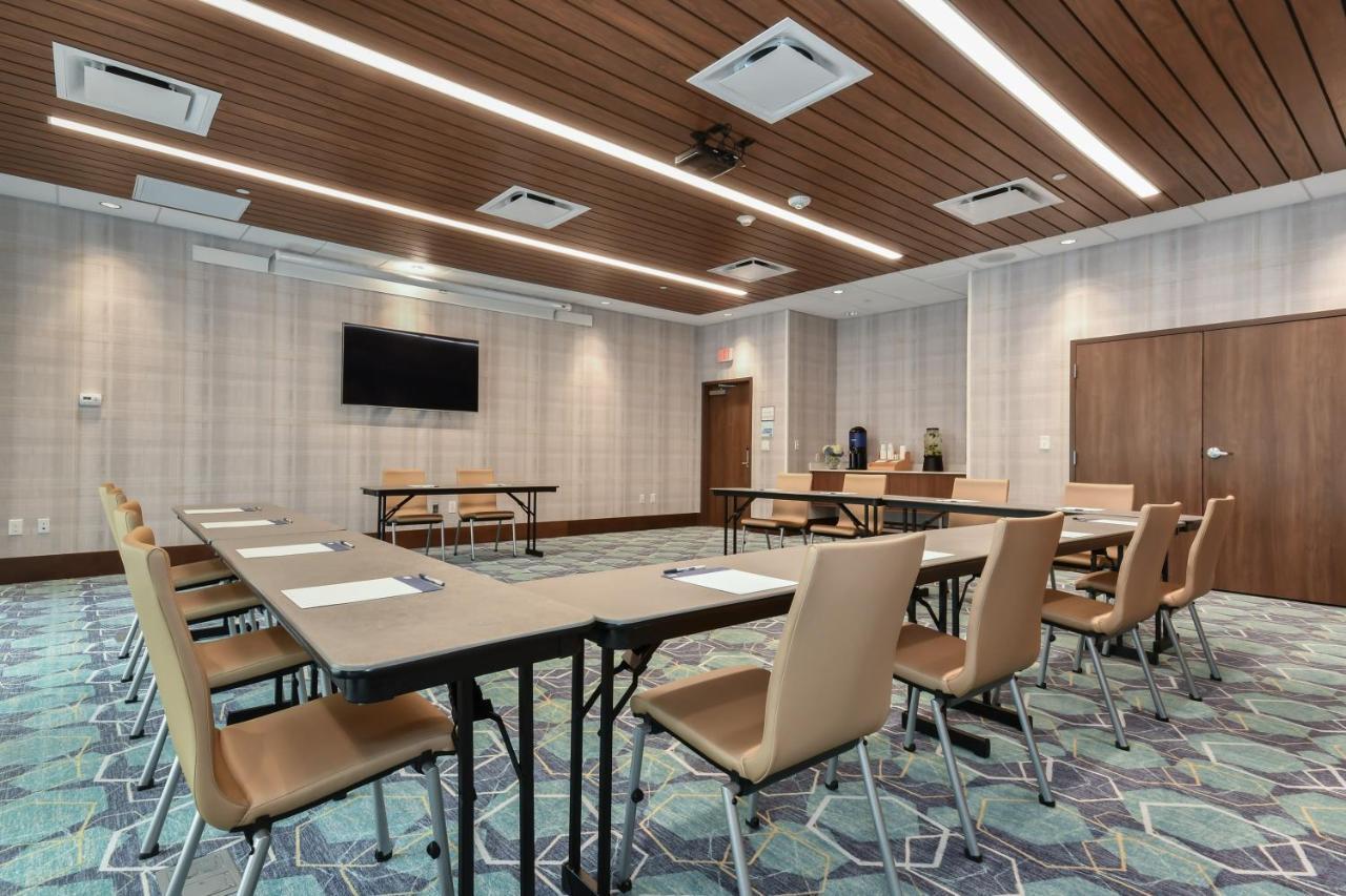 Holiday Inn Express & Suites Charlotte - Ballantyne By Ihg Esterno foto