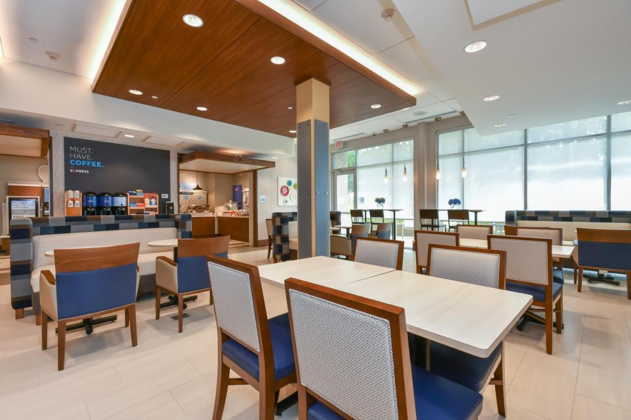 Holiday Inn Express & Suites Charlotte - Ballantyne By Ihg Esterno foto